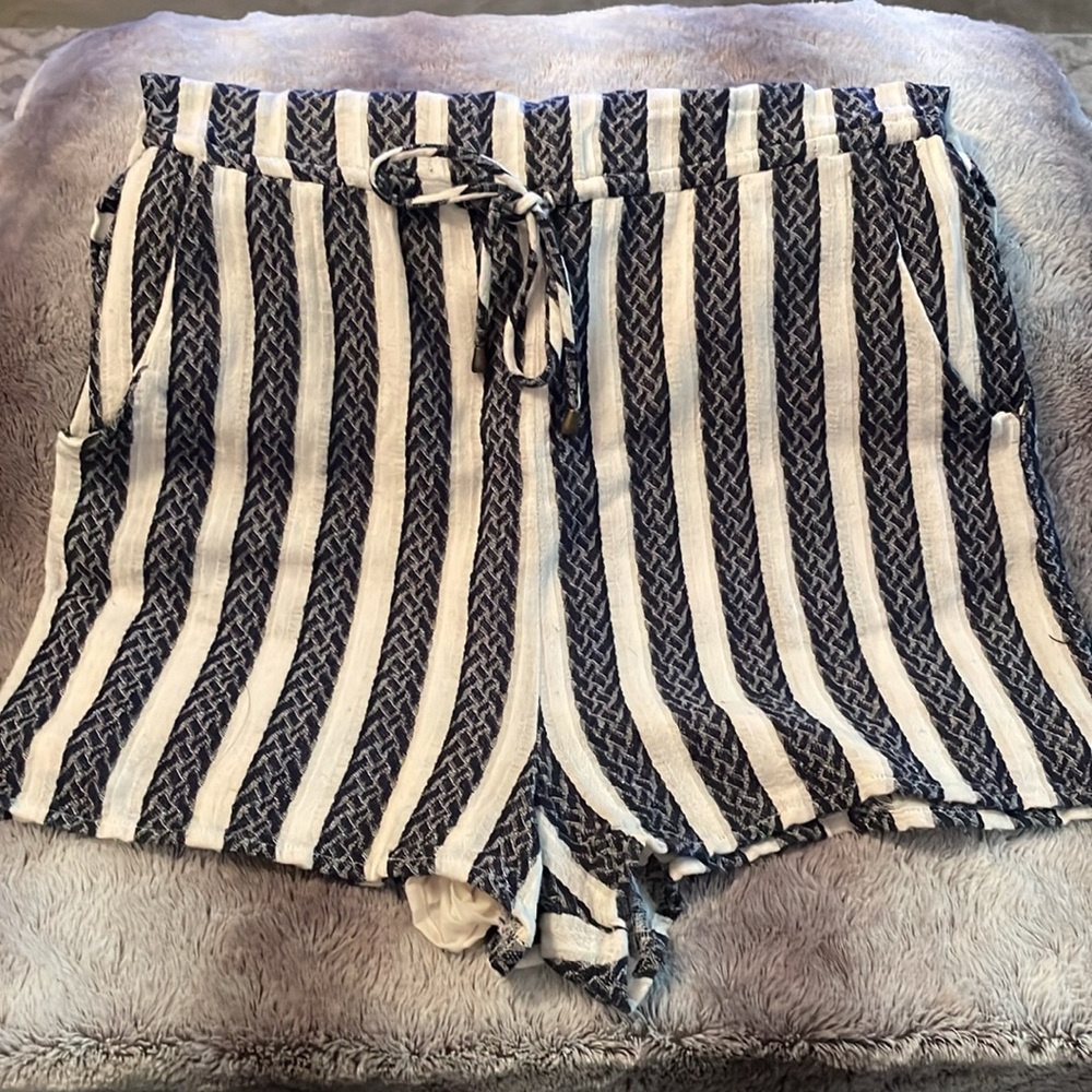 Universal Thread Romper - image 2